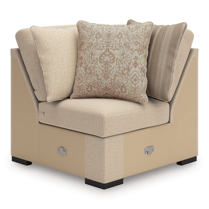 LadyMae Sectional with Chaise - Atchison Furniture Company (Atchison, KS)