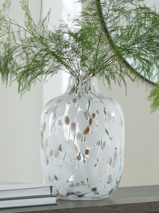 Keelton Vase - Atchison Furniture Company (Atchison, KS)