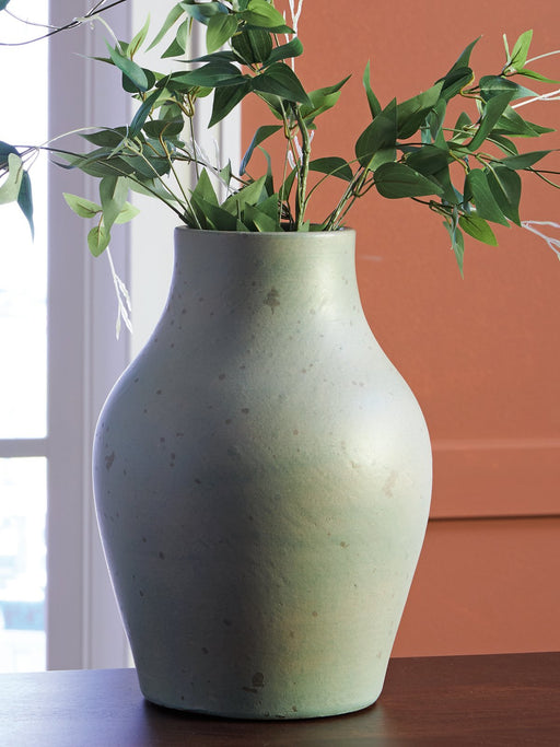 Baychester Vase - Atchison Furniture Company (Atchison, KS)