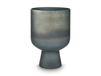 Pennmore Vase - Atchison Furniture Company (Atchison, KS)