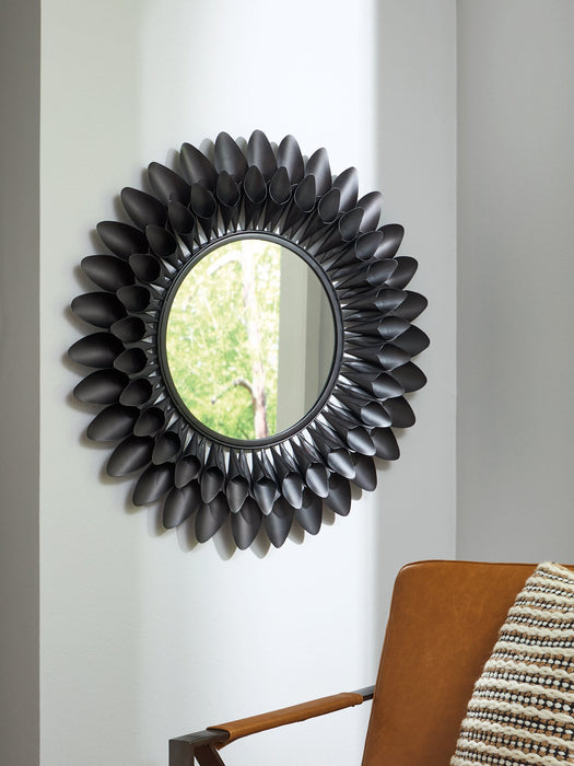 Ryenmour Accent Mirror - Atchison Furniture Company (Atchison, KS)