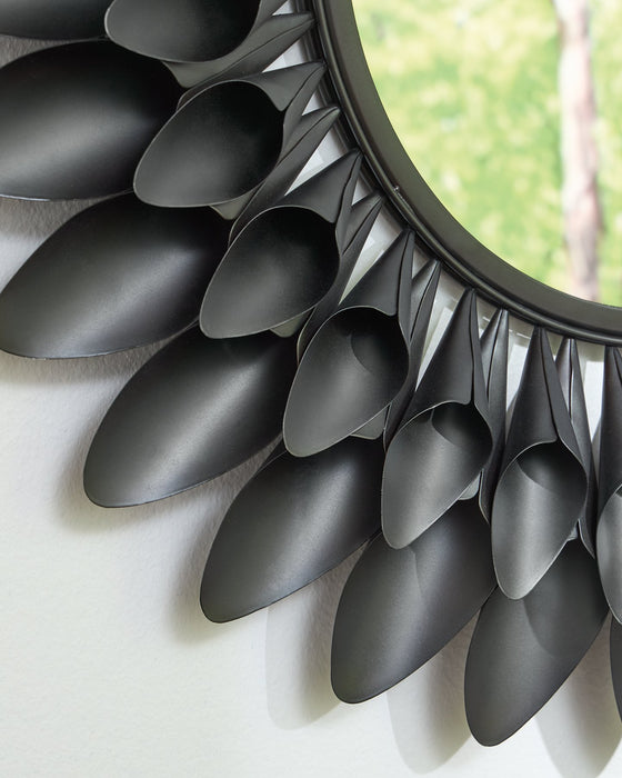 Ryenmour Accent Mirror - Atchison Furniture Company (Atchison, KS)