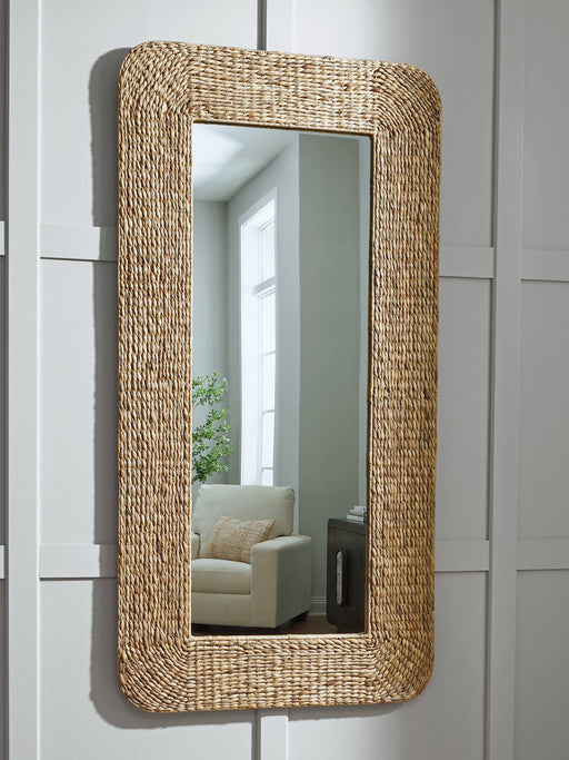 Norigan Floor Mirror - Atchison Furniture Company (Atchison, KS)