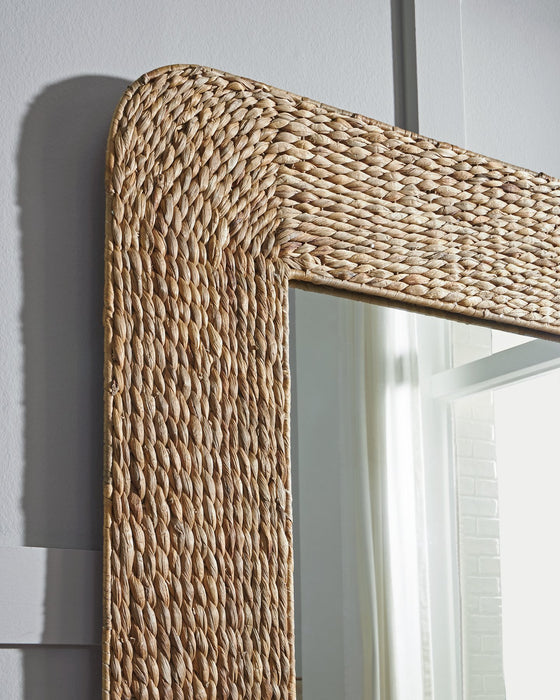 Norigan Floor Mirror - Atchison Furniture Company (Atchison, KS)
