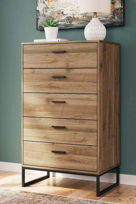 Deanlow Chest of Drawers - Atchison Furniture Company (Atchison, KS)