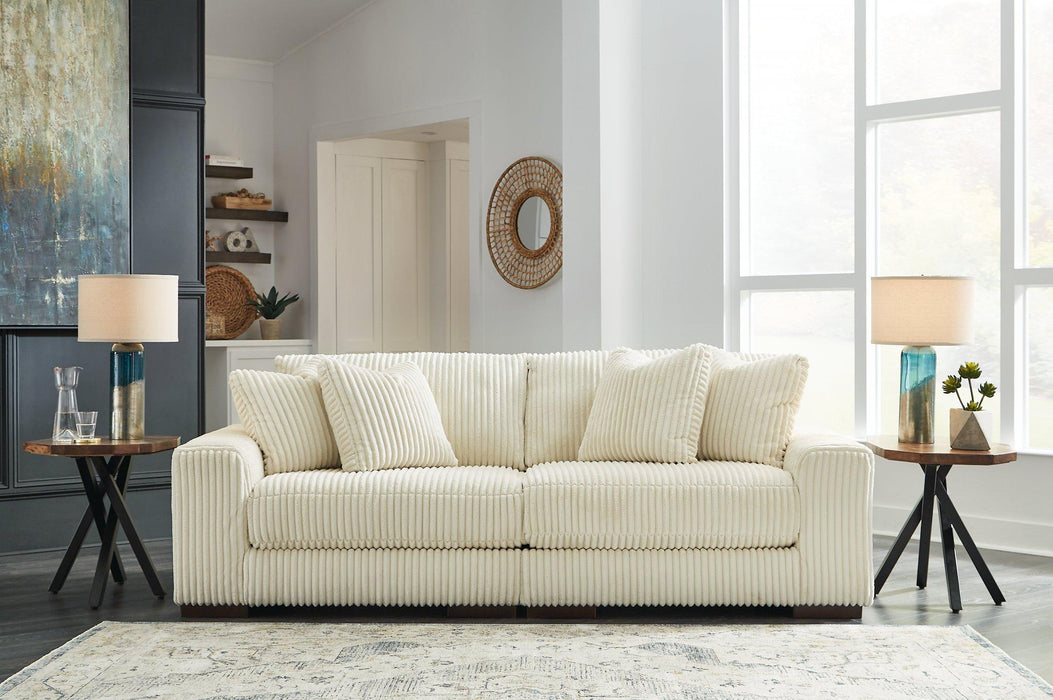 Lindyn Sectional Sofa - Atchison Furniture Company (Atchison, KS)