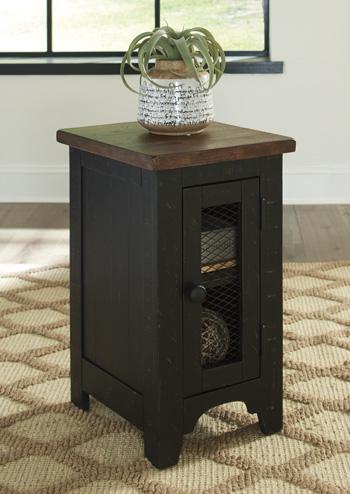 Valebeck End Table Set - Atchison Furniture Company (Atchison, KS)