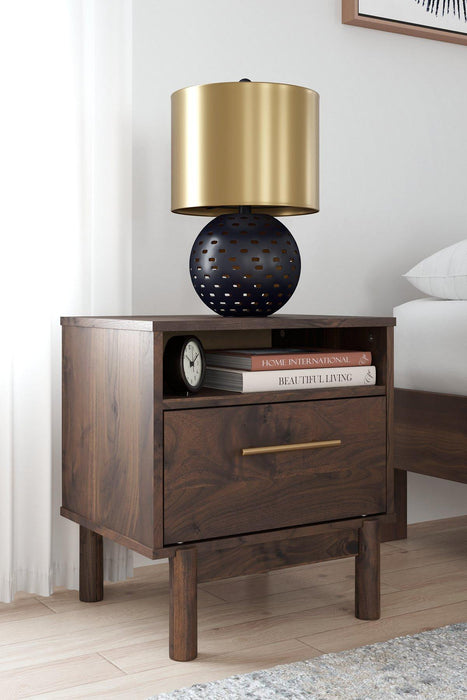Calverson Nightstand - Atchison Furniture Company (Atchison, KS)