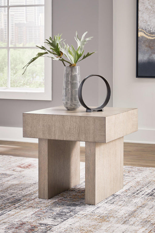 Jorlaina End Table - Atchison Furniture Company (Atchison, KS)