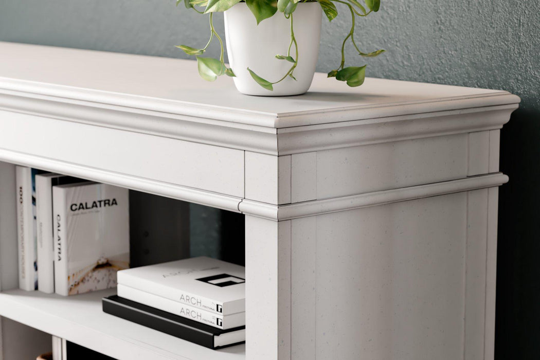 Kanwyn Credenza - Atchison Furniture Company (Atchison, KS)