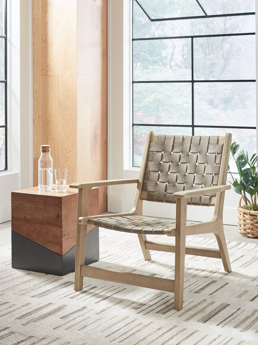 Jameset Accent Chair - Atchison Furniture Company (Atchison, KS)