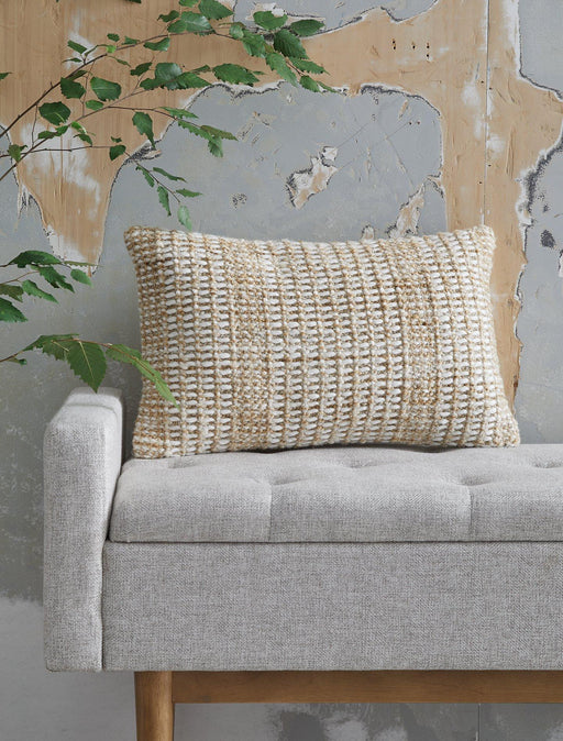Hathby Pillow - Atchison Furniture Company (Atchison, KS)