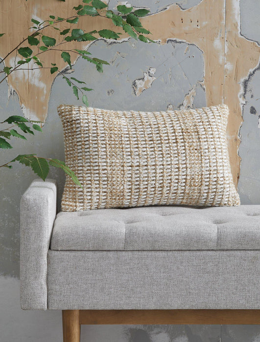 Hathby Pillow - Atchison Furniture Company (Atchison, KS)