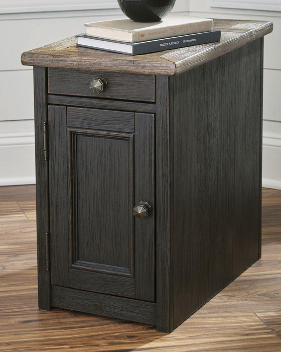 Tyler Creek Occasional Table Set - Atchison Furniture Company (Atchison, KS)