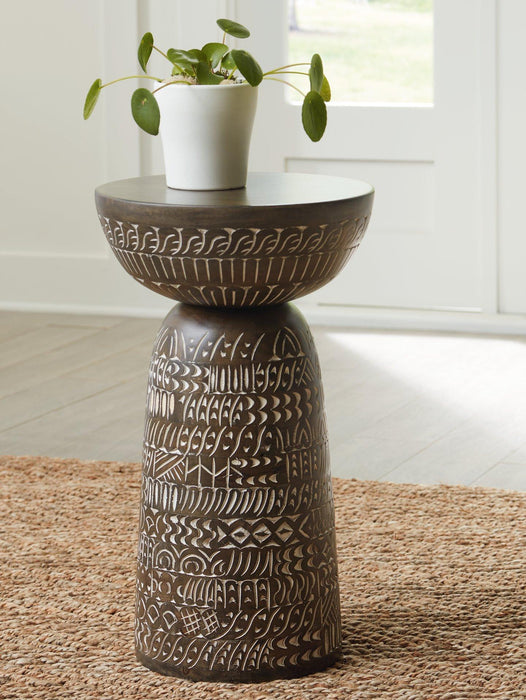 Hadcher Accent Table - Atchison Furniture Company (Atchison, KS)