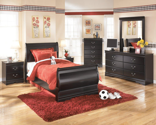 Huey Vineyard Dresser and Mirror - Atchison Furniture Company (Atchison, KS)