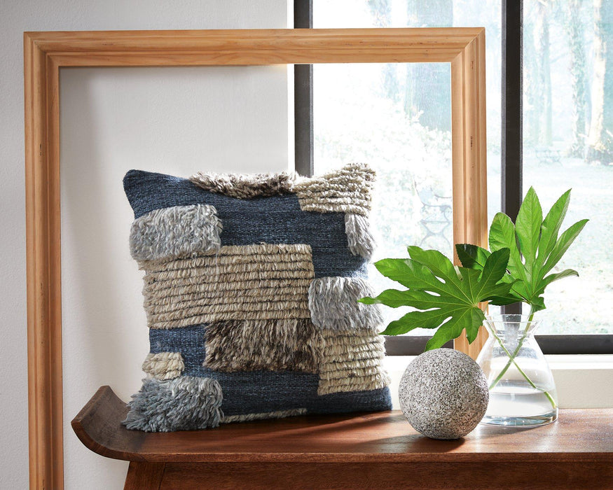 Gibbend Pillow - Atchison Furniture Company (Atchison, KS)