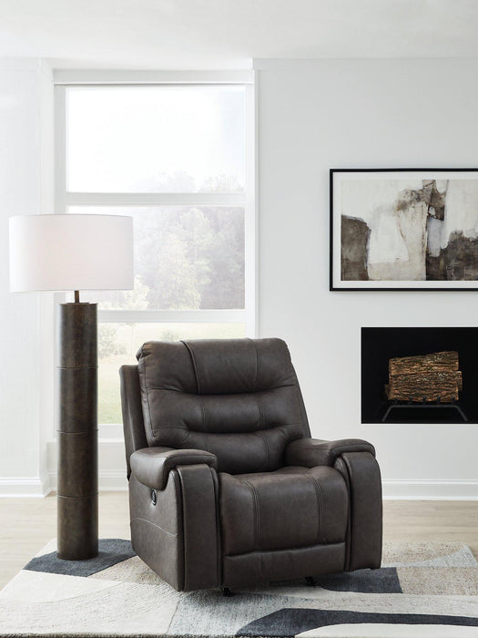 Femley Recliner - Atchison Furniture Company (Atchison, KS)