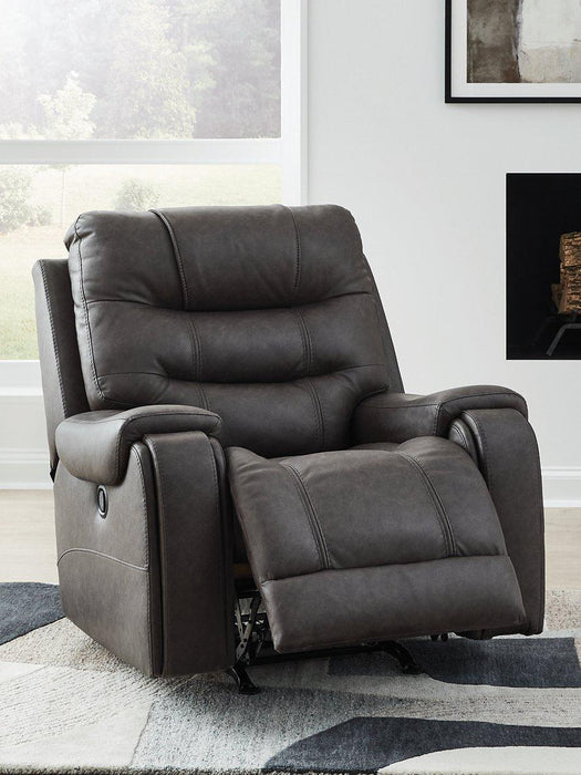 Femley Recliner - Atchison Furniture Company (Atchison, KS)