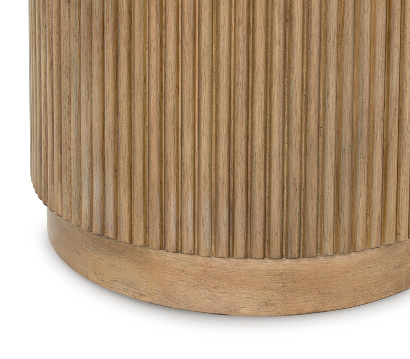 Camdill Coffee Table - Atchison Furniture Company (Atchison, KS)