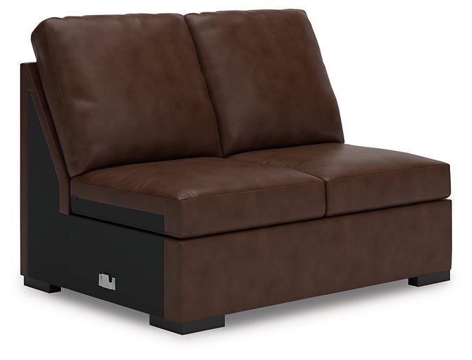 McDowlan Sectional with Chaise - Atchison Furniture Company (Atchison, KS)