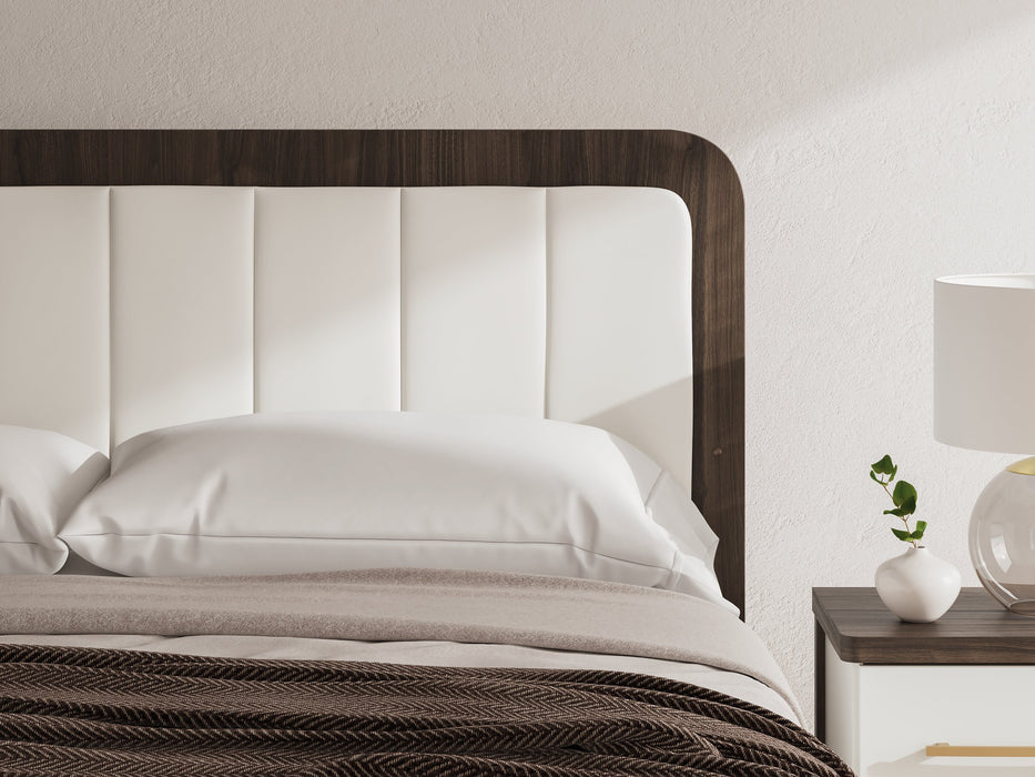 Kendanport Upholstered Bed - Atchison Furniture Company (Atchison, KS)