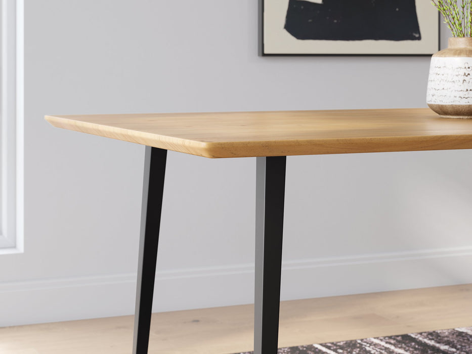Gretlynn Dining Table - Atchison Furniture Company (Atchison, KS)