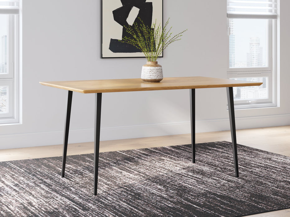 Gretlynn Dining Table - Atchison Furniture Company (Atchison, KS)