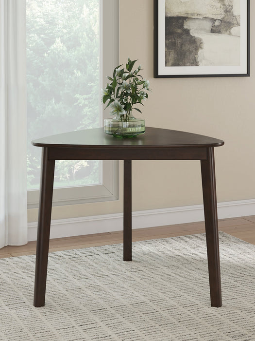 Mallenette Dining Table - Atchison Furniture Company (Atchison, KS)
