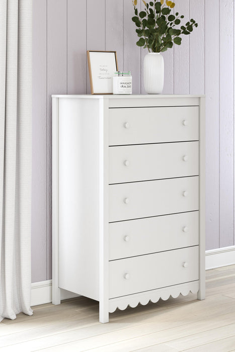 Hallityn Chest of Drawers - Atchison Furniture Company (Atchison, KS)