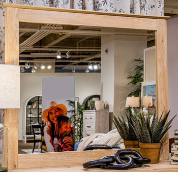 Makidern Bedroom Mirror - Atchison Furniture Company (Atchison, KS)