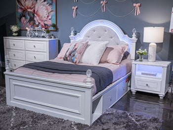 Kozlani Upholstered Bed - Atchison Furniture Company (Atchison, KS)
