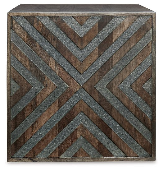 Dreggan End Table - Atchison Furniture Company (Atchison, KS)
