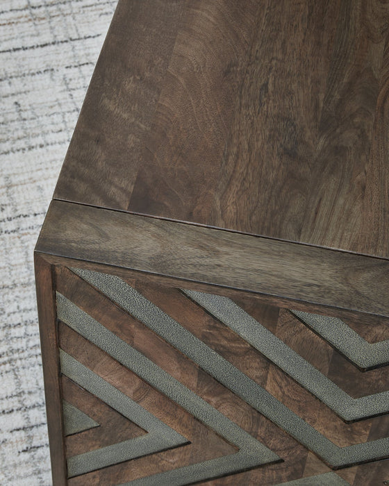 Dreggan End Table - Atchison Furniture Company (Atchison, KS)