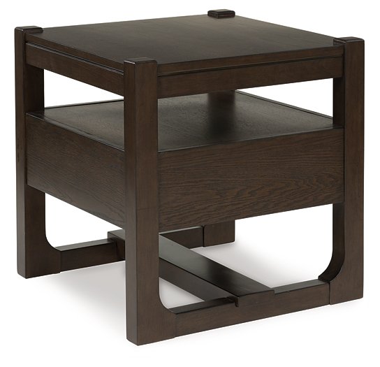 Breckington End Table - Atchison Furniture Company (Atchison, KS)
