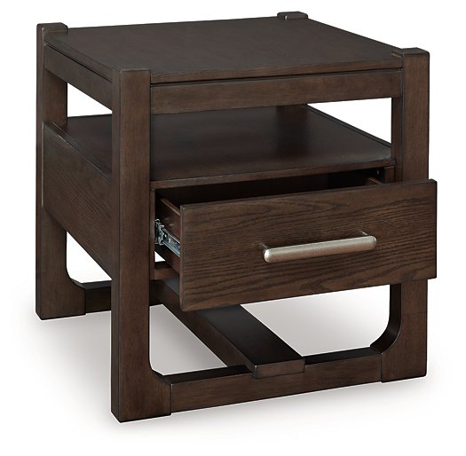 Breckington End Table - Atchison Furniture Company (Atchison, KS)